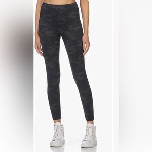 Spanx Look at Me Now Camo Seamless High Rise Leggings